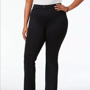 Black Mid-Rise Boot Cut Comfort Pants - 14WP